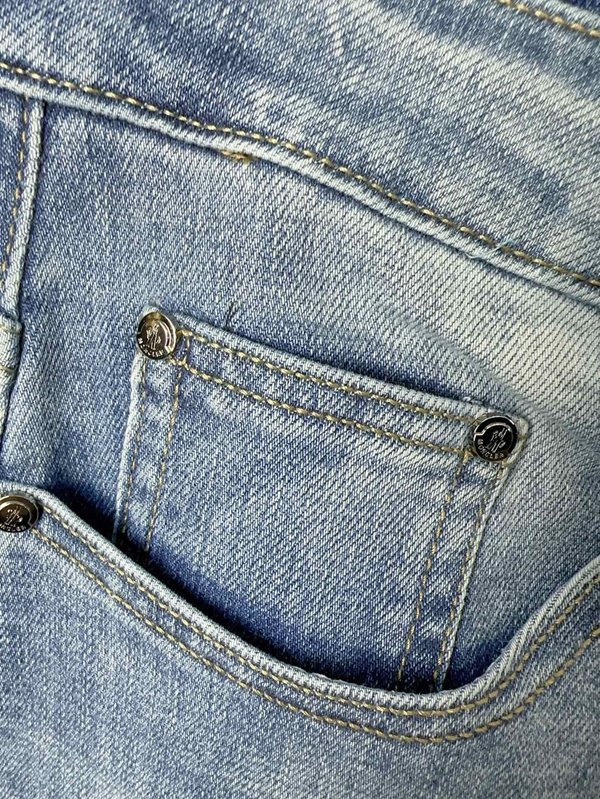 ブランドジーンズ素材ディテール